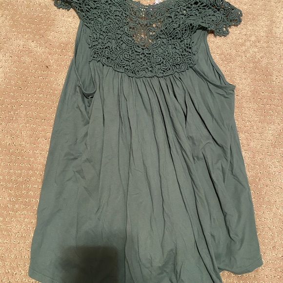 Tank top—only worn once - Picture 3 of 3